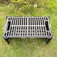 Barbecue portable au charbon de bois, compact et pliable, pour pique-nique en plein air, camping et jardin.