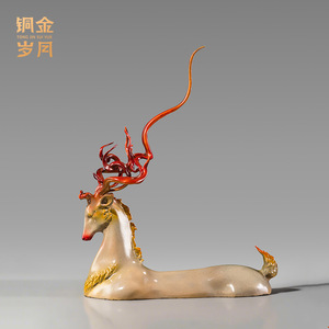 Ornement de corps supérieur de cerf en laiton, design contemporain, décoration de salon, cadeau du Nouvel An chinois, par Atelier d'Art en Cuivre - Product Image 3