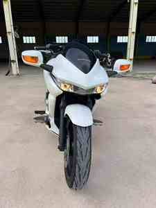 <span class=keywords><strong>Moto</strong></span> Sportiva Cruiser Honda DN-01 Usata, 680cc V-Twin Raffreddata a Liquido, Trasmissione Automatica HFT con Trasmissione a Cardano - Product Image 2