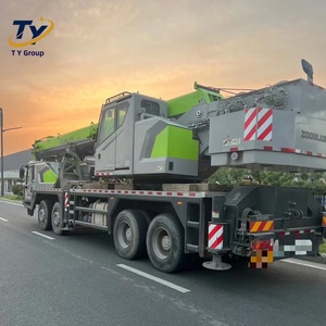 Grúa hidráulica sobre camión Zoomlion ZTC500H usada, 50 toneladas, 45m de altura de elevación, para trabajos de elevación en obra. - Product Image 4