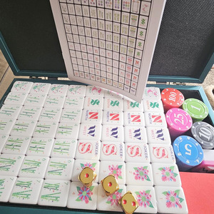 Mahjong américain de luxe sculpté en acrylique, 4 couches, modèle <span class=keywords><strong>Leti</strong></span>, vente en gros directe d'usine, 160 tuiles de Mahjong américain - Product Image 3