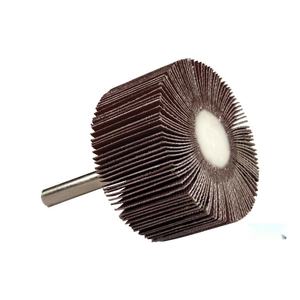 Ventola abrasiva - Ventola abrasiva con manico di dimensioni 50x20x6 cm e grana G-40, ideale per la levigatura di superfici in legno e metallo. - Product Image 1