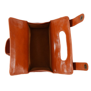 Factory direct sales: Makeup tool storage <b>bag</b>, PU leather travel <b>bag</b>, 3D tote <b>bag</b>, large capacity storage <b>bag</b>. - Product Image 5