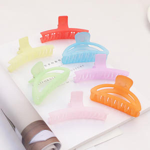 Coiffe de <span class=keywords><strong>bain</strong></span> en plastique mat de couleur bonbon transparente de grande griffe de cheveux de style coréen pour la tête arrière - Product Image 5