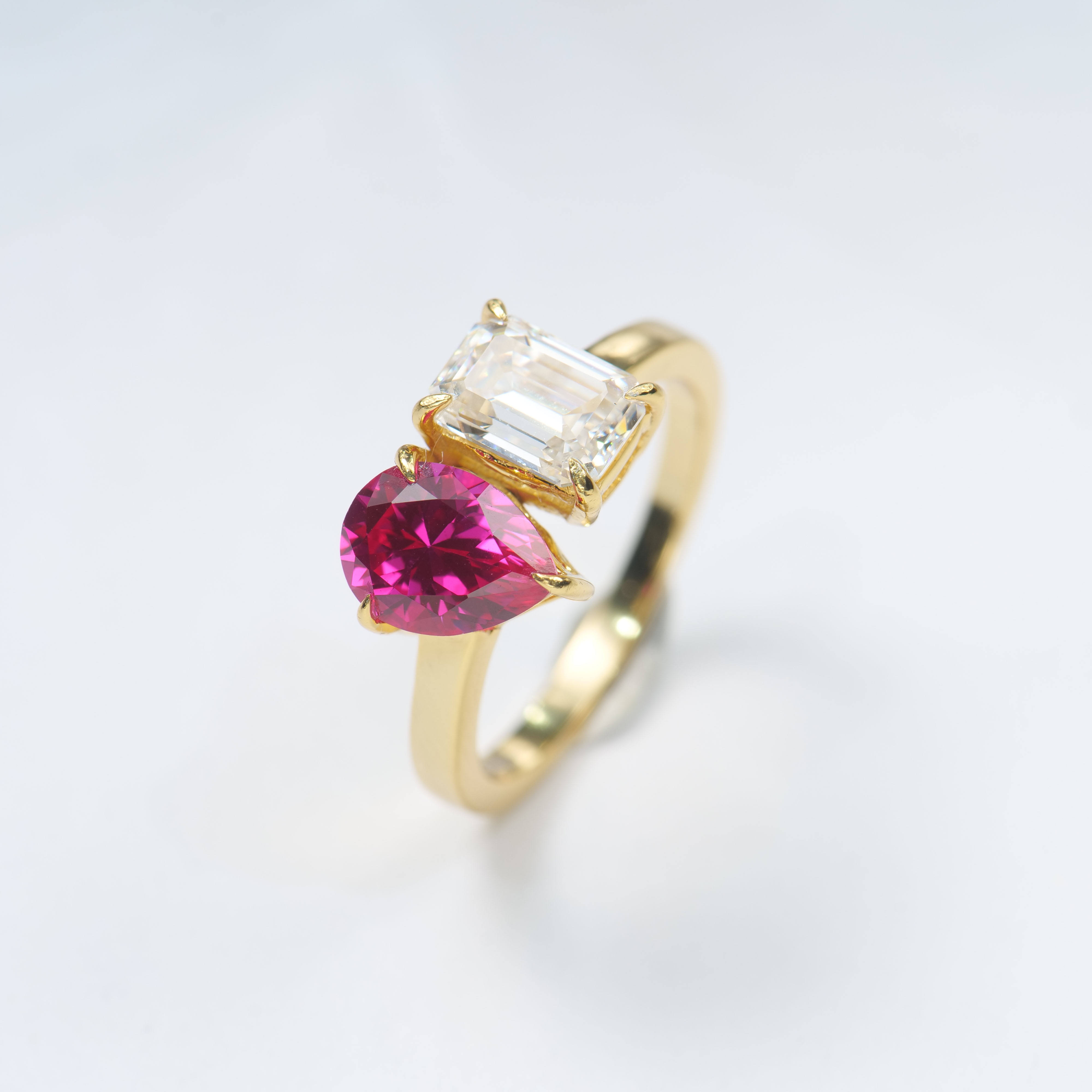 Toi et Moi two-stone engagement ring