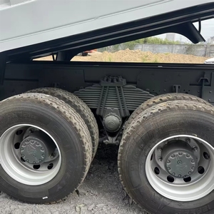 Camion benne Sinotruk Howo 8X4, capacité 41-50t, moteur diesel, véhicule de transport lourd pour travaux d'ingénierie, neuf, conduite à gauche - Product Image 4