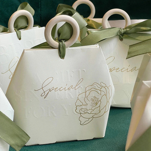 Scatola Portaconfetti per Matrimonio con Anelli in <span class=keywords><strong>Legno</strong></span> e Nastri, Scatola Pieghevole con Stampa Lettering, Borsa Regalo Portatile per Confetti - Product Image 2
