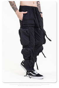 กางเกงคาร์โก้สำหรับผู้ชายกางเกงกีฬาแบบมีกระเป๋าหลายสีงานเย็บปะติด - Product Image 2