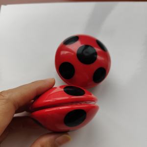 Yo-yo Professionale per Bambini a Forma di Coccinella <span class=keywords><strong>Rossa</strong></span>, Giocattolo in Plastica con Design Cartoonesco - Product Image 5