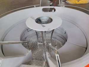 Yate Flotante en Forma de Donut QIQU, Rotomoldeado, <span class=keywords><strong>para</strong></span> Alquiler, Indestructible, de HDPE, con Barbacoa Eléctrica - Product Image 5