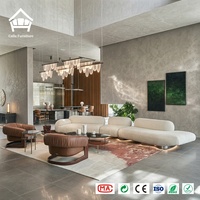 Canapé d'angle de luxe en cuir crème, canapé incurvé en bouclette avec chaise longue intégrée, éclairage LED, personnalisation haut de gamme, mobilier pour villa et manoir