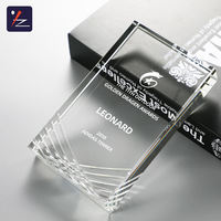 Trophées en cristal transparent de style sportif avec logo personnalisé en gros et cadeaux souvenirs pour la rentrée scolaire