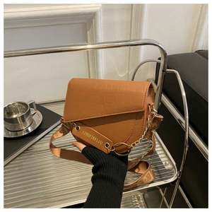 女包2023夏季新款女式时尚手袋时尚潮流韩版女式斜挎包批发妮维雅 - Product Image 4