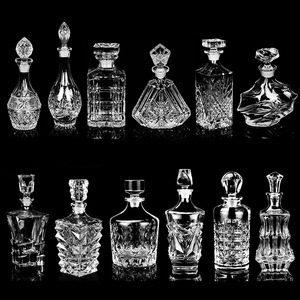 Bouteilles en verre style bohème avec bouchon sérigraphié, gravure et marquage <span class=keywords><strong>à</strong></span> chaud, personnalisables OEM, pour <span class=keywords><strong>vin</strong></span>/rhum/whisky/vodka - Product Image 1