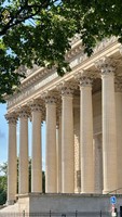 Colonne romaine corinthienne en marbre beige naturel classique YUSHI, pilier en pierre cannelé pour projet de villa de luxe ou d'hôtel