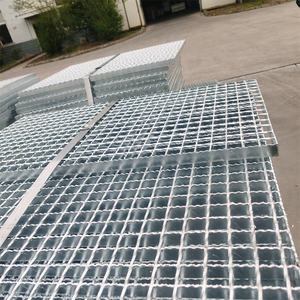 <span class=keywords><strong>Grille</strong></span> de sol en acier allié à l'aluminium de haute qualité et durable pour l'extérieur, revêtement galvanisé, passerelle de construction - Product Image 5