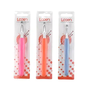 Looen Customized Wholesale 12 Sizes 2.0-8.0mm Ergonomic Soft Rubber Handle Crochet Hooks With Single Blister Card Package