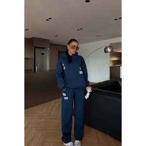 Conjunto Deportivo Azul Marino Darcey Talla Grande, Ligero, con Capucha, Resistente al Viento, Transpirable, para Invierno y Verano, Talla XL, con Logotipo Sublimado - Product Image 1