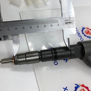 Injecteur diesel pour moteur d'excavatrice 0445120067 04290987 20798683 Injecteur de haute qualité - Product Image 4