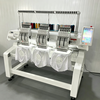Unité de broderie robuste avec supports de fil doubles et égaliseur de tension pour l'alignement des rayures et des carreaux lors de la couture