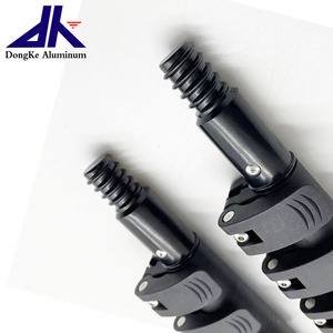 Perche de nettoyage télescopique en aluminium avec embout fileté US et poignée en éponge - Product Image 6