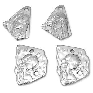 Colgante de Acero Inoxidable con Forma de Rostro, Amor Materno, Amuleto Religioso Católico para Ceremonias, Acabado Liso - Product Image 1