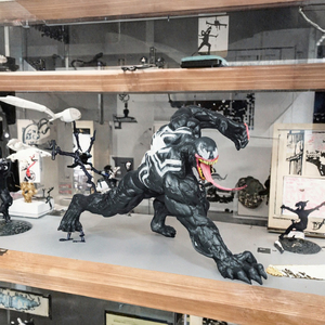 Figurine d'<span class=keywords><strong>action</strong></span> congelée de conception haut de gamme, jouet de collection, personnage populaire d'anime, série de films, modèle d'ornement, décoration, fabriqué en matériau durable - Product Image 3