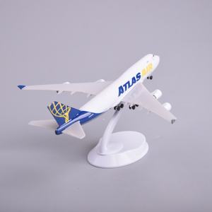 Modèle d'<span class=keywords><strong>avion</strong></span> <span class=keywords><strong>Atlas</strong></span> Air 747, 20 cm, <span class=keywords><strong>avion</strong></span> en résine Boeing, cadeau pour pilote - Product Image 1