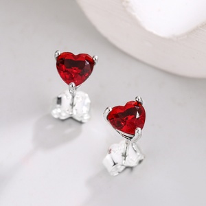 Romántico Conjunto <span class=keywords><strong>de</strong></span> Joyería <span class=keywords><strong>de</strong></span> <span class=keywords><strong>Plata</strong></span> <span class=keywords><strong>de</strong></span> Ley 925 con Colgante <span class=keywords><strong>de</strong></span> Corazón <span class=keywords><strong>de</strong></span> Circonita para Mujer: <span class=keywords><strong>Collar</strong></span>, Pendientes <span class=keywords><strong>y</strong></span> Anillo - Product Image 6