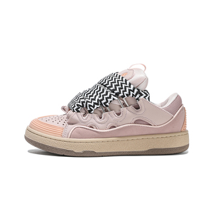 Zapatillas Unisex Rosas Extra Gruesas con Cordones y Malla, Colores Mixtos para Parejas, Calzado Casual de Skateboard para Todas las Estaciones - Product Image 1
