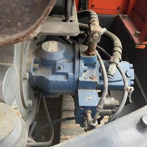 Excavatrice d'occasion Doosan 55, modèle 2022, haute qualité, faible consommation de carburant, mouvement flexible, godet de 0,18 m, moteur, boîte de vitesses, PLC - Product Image 4