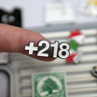 Épingles de revers en émail souple avec drapeaux de pays et cartes, Liban, Libye, Code d'area +218, Autocollant de téléphone en métal avec logo personnalisé