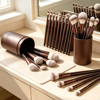 Ensemble de pinceaux de maquillage doux et moelleux JLY pour fond de teint, anticernes, fard à paupières, poudre fixante, pinceaux cosmétiques professionnels