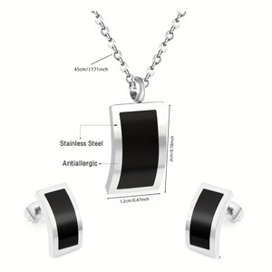 블랙 크리스찬 여성용 스테인리스 스틸 금도금 기하학 디자인 투피스 목걸이와 귀걸이 세트 - Product Image 4