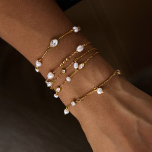 Ensemble de bijoux populaire en acier inoxydable plaqué or 18 carats, chaîne Rolo, étanche, inaltérable, avec breloques en perles d'eau douce - Product Image 2