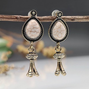 Orecchini pendenti a forma di campana per donna, stile floreale vintage, accessori per l'uso quotidiano - Product Image 1