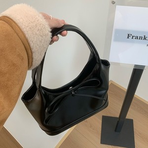 Bolso de hombro para mujer con lazo rojo, hebilla magnética, bolsillo con cremallera, uso diario, invierno 2024 - Product Image 4