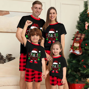 Novo Conjunto de Pijamas de Natal para Família com Estampa de Boneco de Neve e Letras, Pullover de Manga Curta e Calça Curta para Homens, Mulheres, Crianças e Bebês - Product Image 1