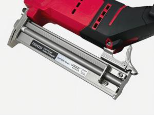 Pistola de Clavos Inalámbrica Milwaukee de 18V con Motor sin Escobillas, Batería de Litio, Portátil, <span class=keywords><strong>para</strong></span> Trabajos en Madera al Aire Libre, Color Azul - Product Image 5