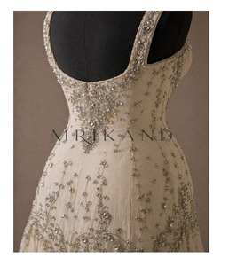 Vestido de Noche Largo de Georgette para Mujer, con Exclusivo Trabajo en Pedrería, Diseño de Alta Costura para Fiestas y Recepciones de Boda - Product Image 3