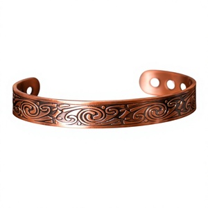 Elegante Brazalete Abierto de Cobre con Acabado en Espiral Forjado, Joyería Metálica de Moda con Diseño Exquisito - Product Image 1