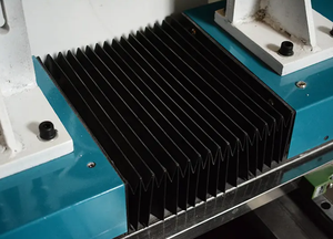 4 ejes automático ATC CNC trabajo en <span class=keywords><strong>madera</strong></span> <span class=keywords><strong>torno</strong></span> mandriles copiadora duplicadora máquina de torneado precio - Product Image 3