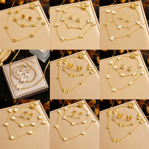 MIRADIA 여성용 빈티지 스태킹 목걸이 귀걸이 팔찌 세트, 스테인리스 스틸 <span class=keywords><strong>18k</strong></span> 골드 도금 하트 나비 꽃 목걸이 - Product Image 2