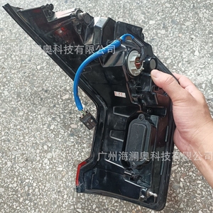 1 ensemble de feux arrière de haute qualité pour X5 E70, y compris les feux de freinage et les feux de remorquage pour les modèles 2007-2010 - Product Image 3