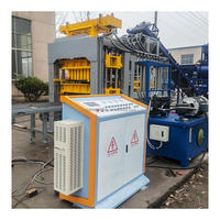 Machine automatique de fabrication de blocs creux QT8-15 de bonne qualité avec pompe et boîte de vitesses Siemens PLC pour la production de briques et de pavés