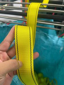 Correa de Poliéster de 4.2cm, Capacidad de Carga de 2 Toneladas, Amarilla con Doble Franja, Alta Resistencia, Cinta de Amarre para Carga Pesada - Product Image 3