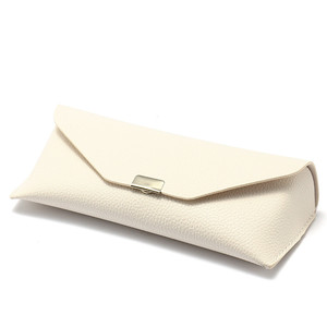 Étui à lunettes en cuir PU grain litchi noir et blanc de haute qualité avec logo personnalisé pour ensemble de lunettes carrées - Product Image 5