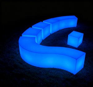 كراسي طاولة مكعبة حديثة LED للبيع بالجملة أثاث بار بلاستيكي للحفلات الخارجية وفنادق تناول الطعام وحدائق للمدرسة وغرفة المعيشة - Product Image 4