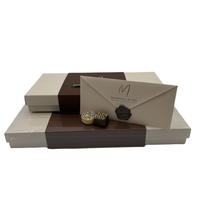 Boîtes d'emballage en carton rigide gris personnalisées en gros, écologiques, en matériaux recyclés, pour bonbons et chocolats, avec séparateurs et pelliculage mat