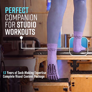 Calcetines Antideslizantes BiLu con Agarre, Algodón Premium, Diseño Personalizado, Contenido Visual OEM, Muestreo Auditado por Intertek - Product Image 1